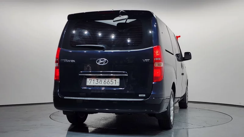 Hyundai Starex