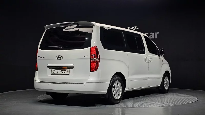 Hyundai Grand Starex