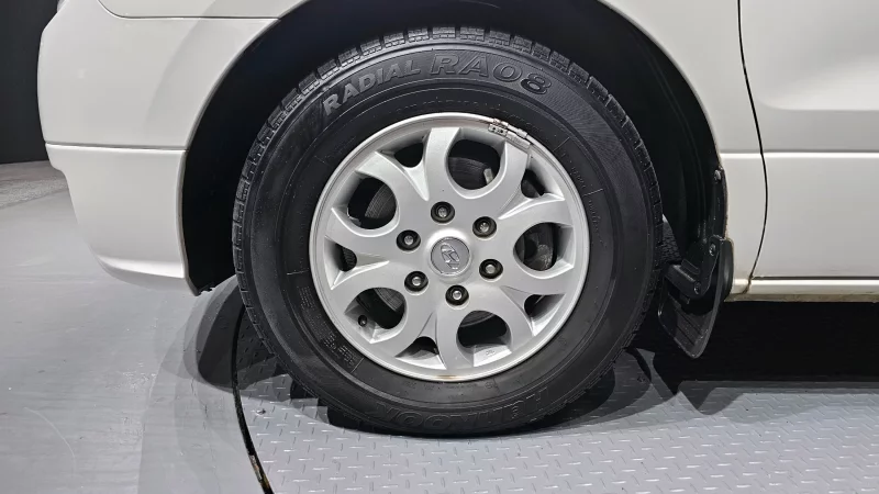 Hyundai Grand Starex