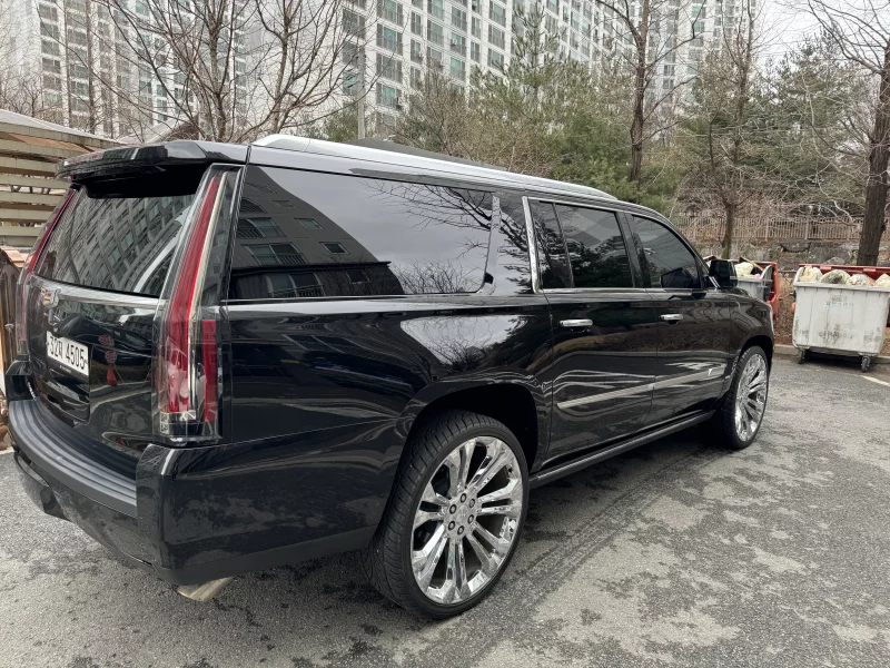Cadillac Escalade