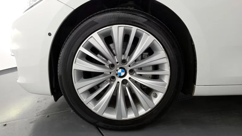 BMW 5-Series Gran Turismo