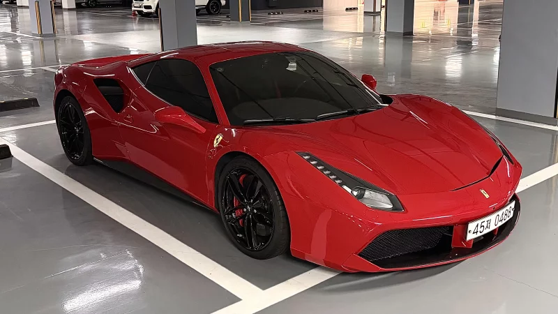 Ferrari 488