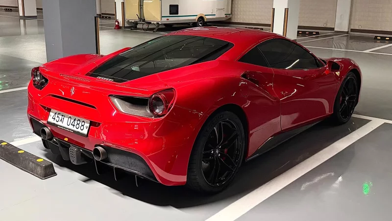 Ferrari 488