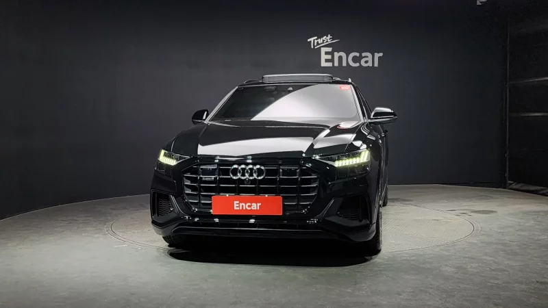 Audi Q8