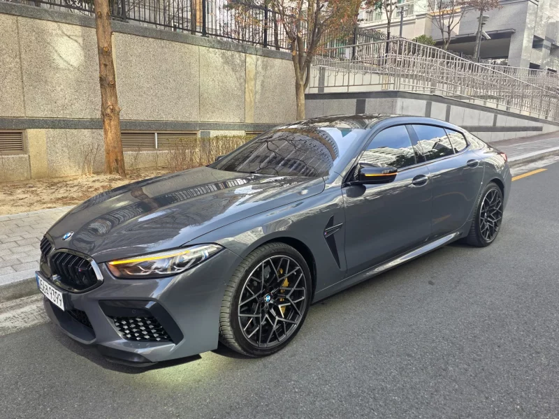 BMW M8