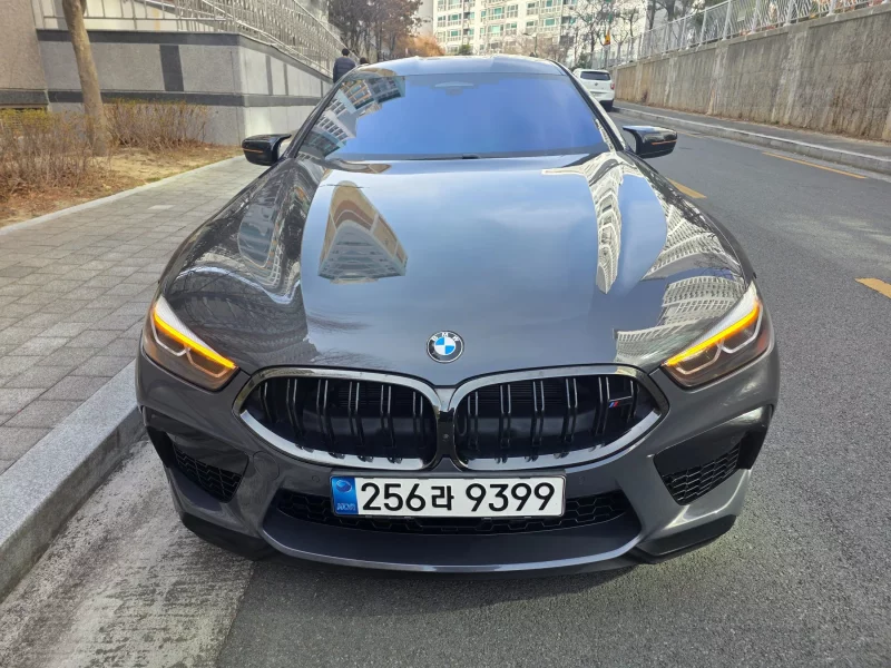 BMW M8