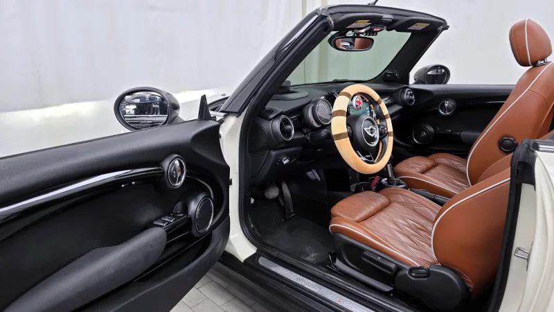 MINI Cooper Convertible