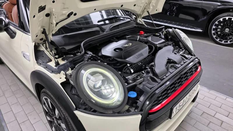 MINI Cooper Convertible