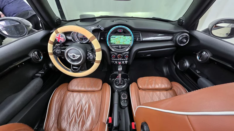 MINI Cooper Convertible