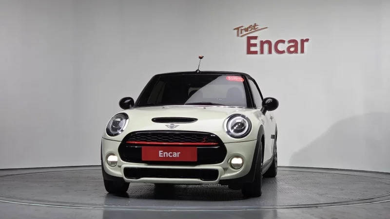 MINI Cooper Convertible