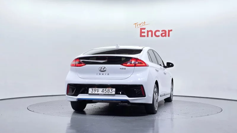 Hyundai Ioniq
