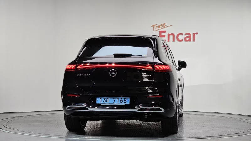 Mercedes-Benz EQS SUV