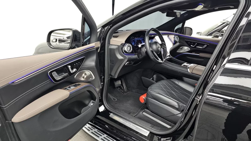 Mercedes-Benz EQS SUV