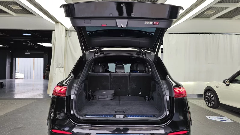 Mercedes-Benz EQS SUV