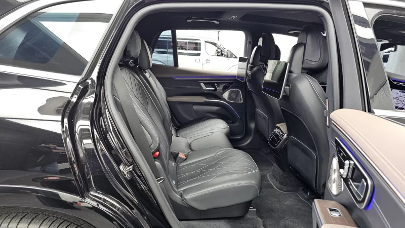 Mercedes-Benz EQS SUV