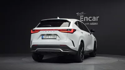 Lexus NX450h+