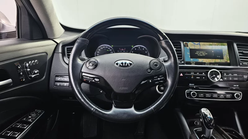 Kia K9