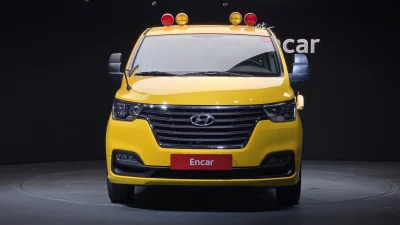 Hyundai Starex