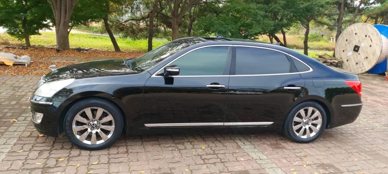Hyundai Equus