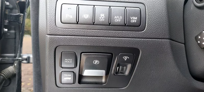 Hyundai Equus