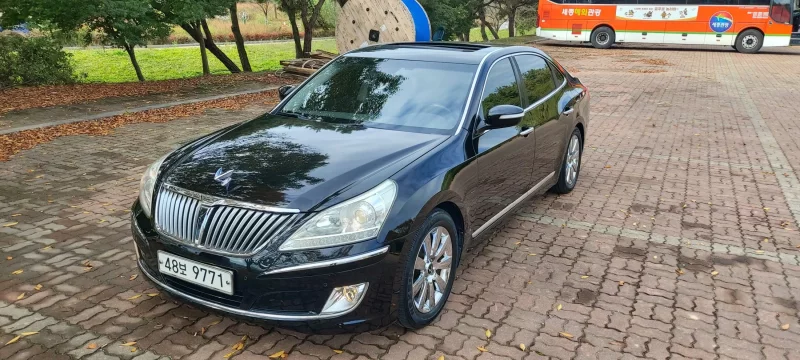Hyundai Equus
