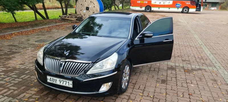 Hyundai Equus
