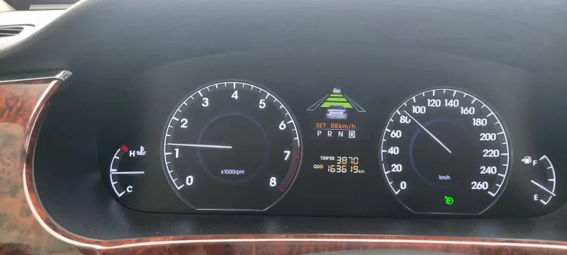 Hyundai Equus