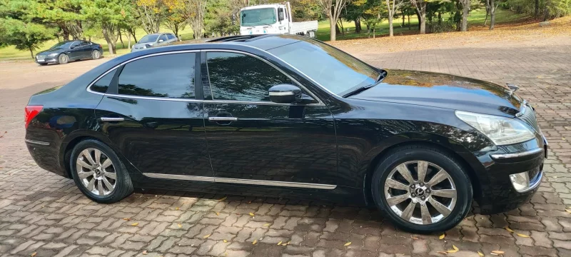 Hyundai Equus
