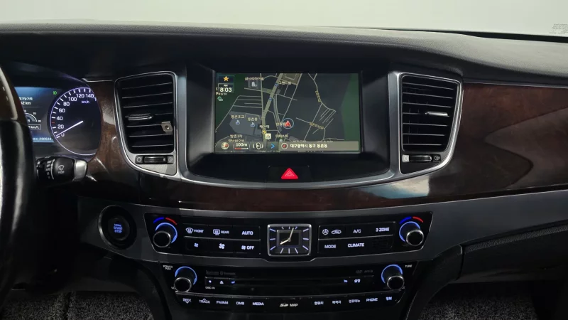 Hyundai Equus