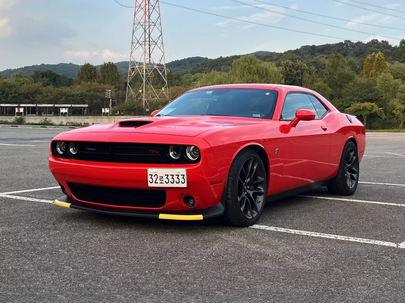 Dodge CHALLENGER