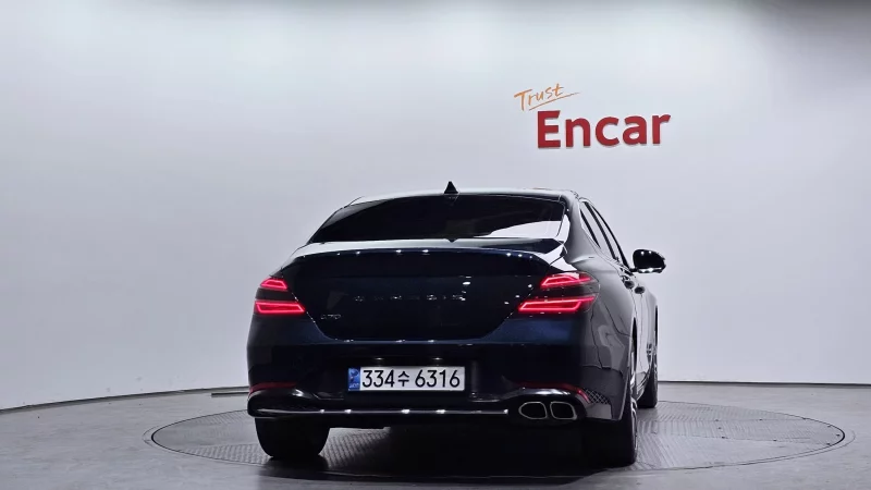 Genesis G70