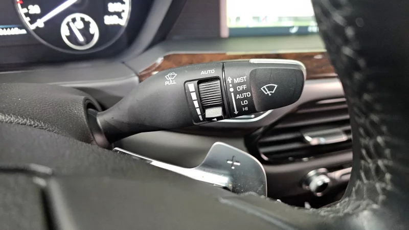 Genesis EQ900
