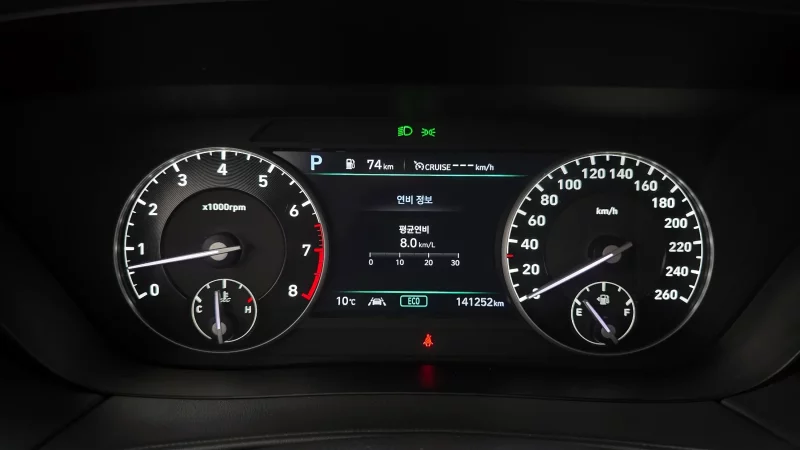 Genesis G90
