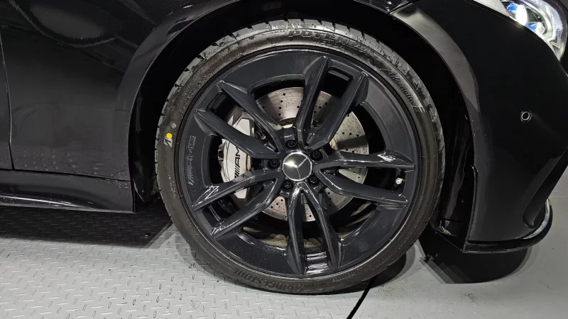 Mercedes-Benz CLS-Class
