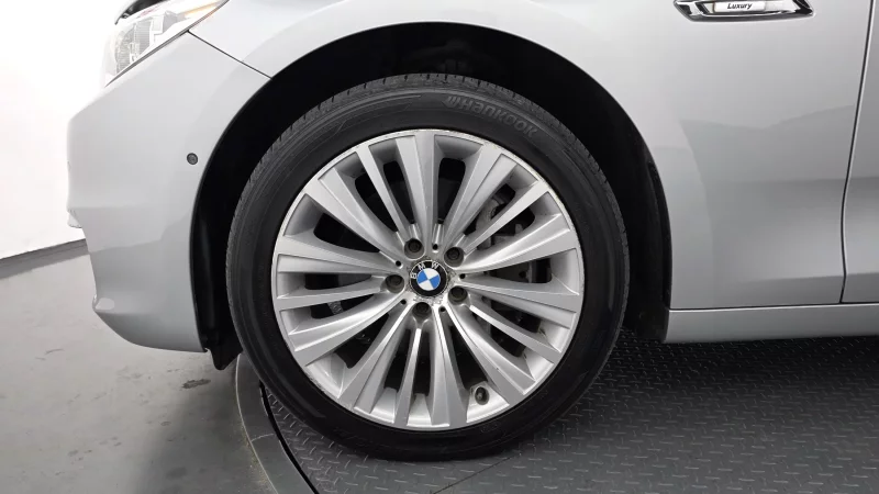 BMW 5-Series Gran Turismo