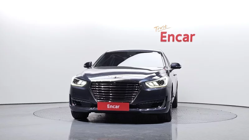 Genesis EQ900