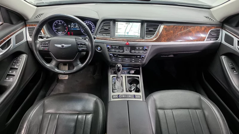 Hyundai Genesis