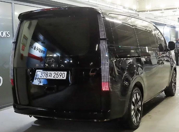 Hyundai Staria