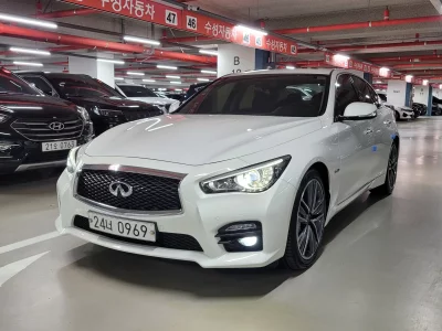 Infiniti Q50