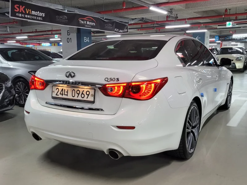 Infiniti Q50