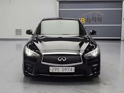 Infiniti Q50