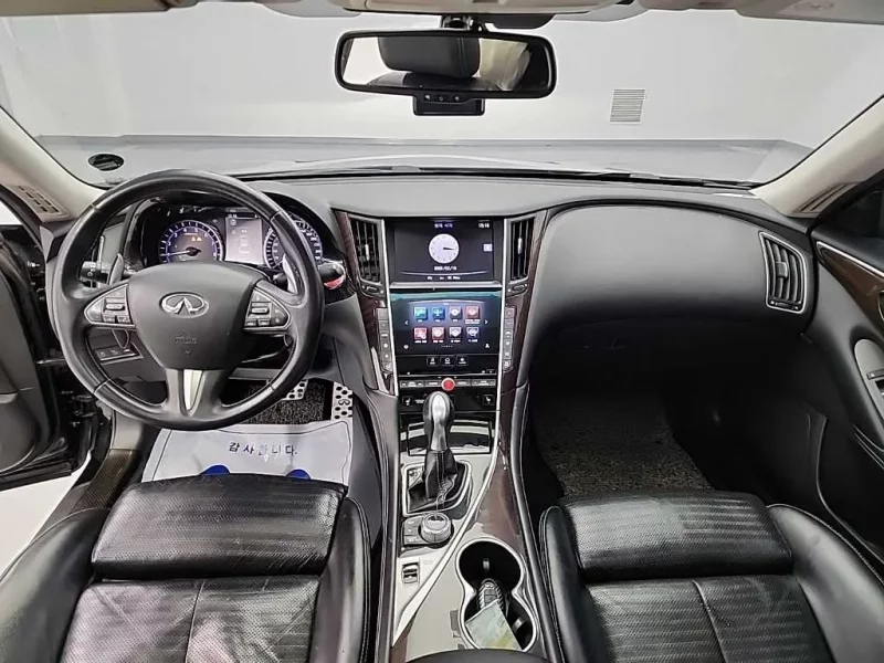 Infiniti Q50