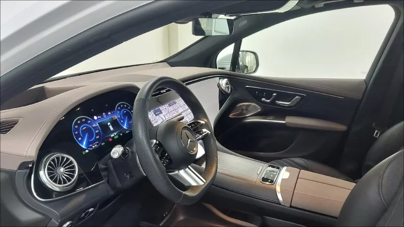 Mercedes-Benz EQS SUV