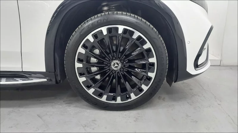 Mercedes-Benz EQS SUV