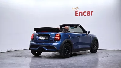 MINI Cooper Convertible