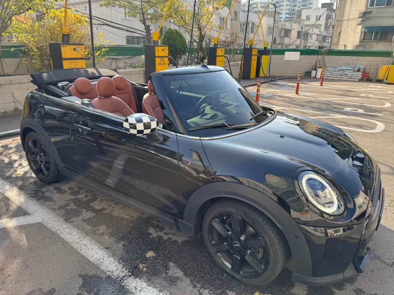 MINI Cooper Convertible
