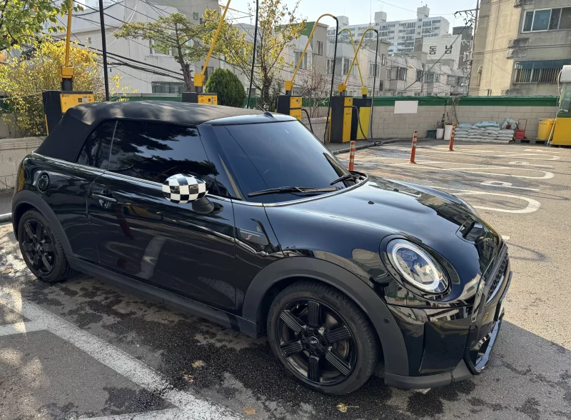 MINI Cooper Convertible
