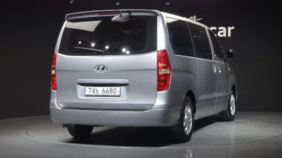 Hyundai Starex