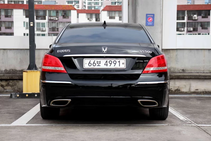 Hyundai Equus