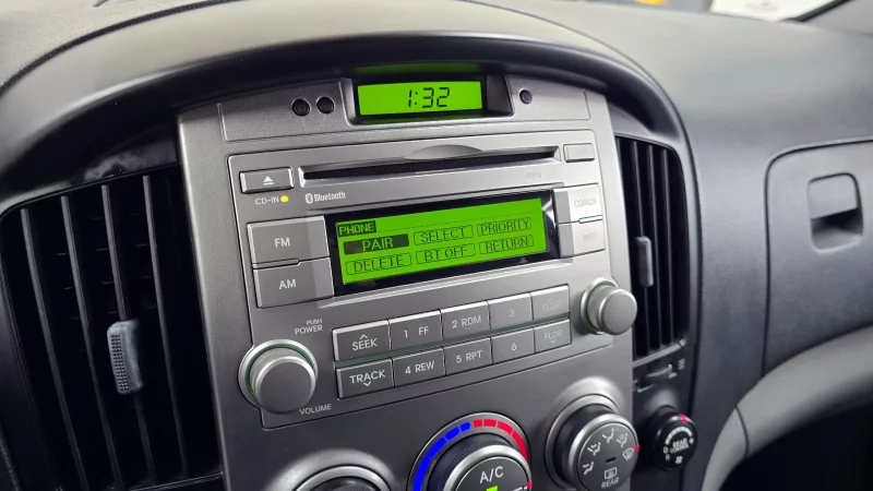 Hyundai Grand Starex